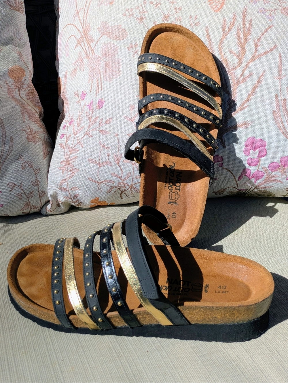 Naot Women's Black Leather & Gold Strappy Comfort Sandals Size Eur 40 / US 9